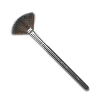 Cozzette Infinite Fan Brush #12 Face Brushes   